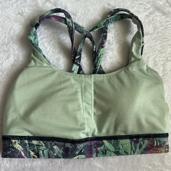 LuLuLemon‎ Women’s Multicolor Yoga Workout Athleisure Sports Bra Size 2 - Picture 4 of 6